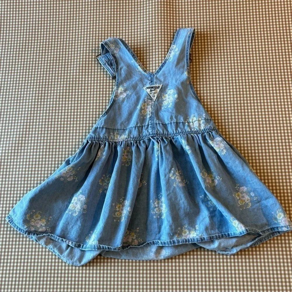 Oshkosh Floral toddler overalls style dress.‎ Size 3T